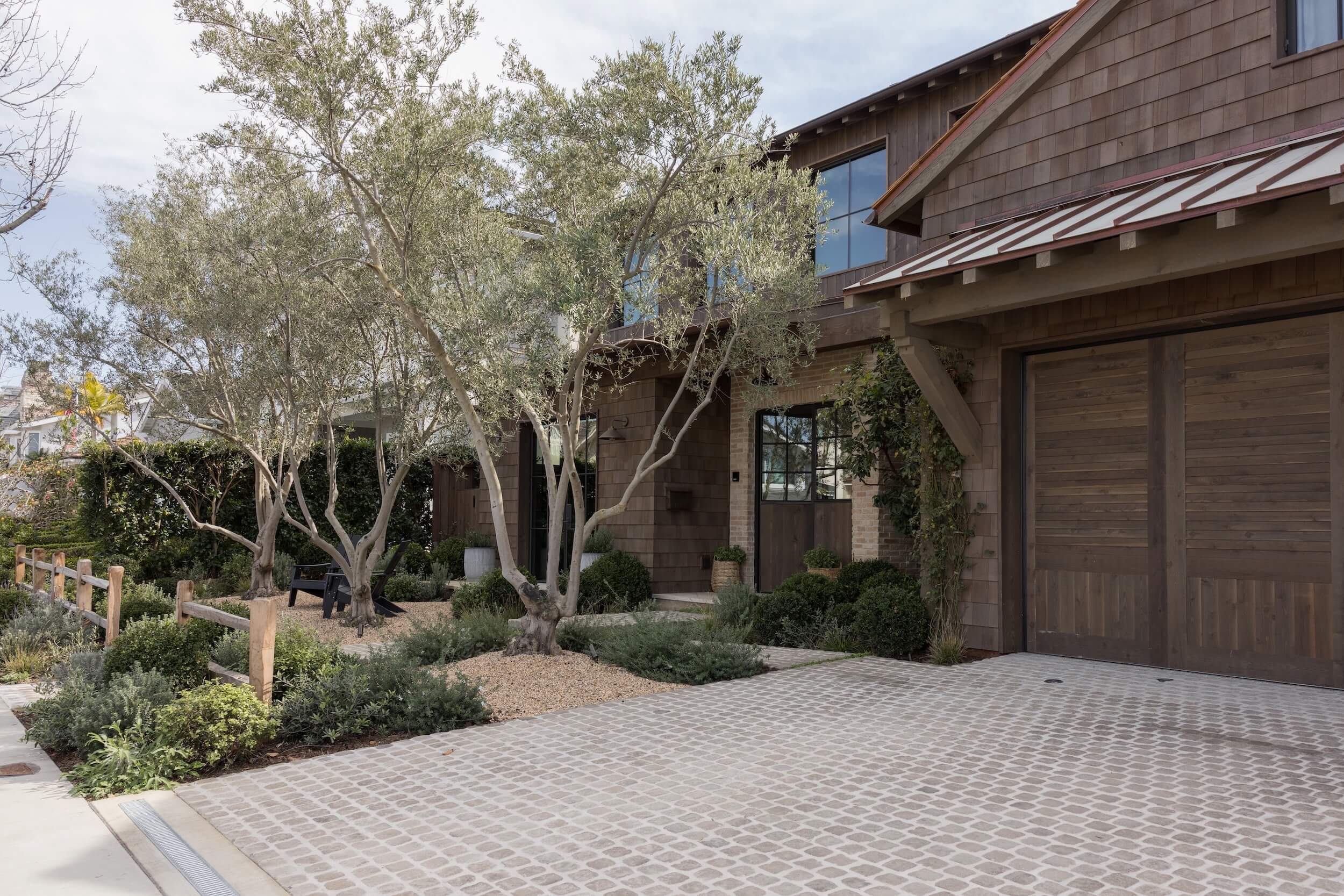 garden studio home 3